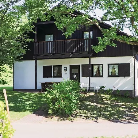 Apartamento Awesome In With 2 Bedrooms And Wifi