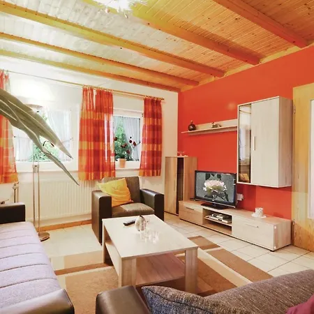 Awesome In With 2 Bedrooms And Wifi Apartamento *